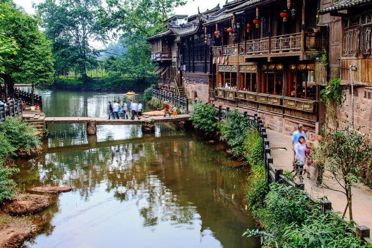 为什么老人轮流住应该接不能送